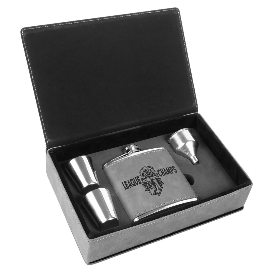 Leatherette Flask Gift Set 6 oz