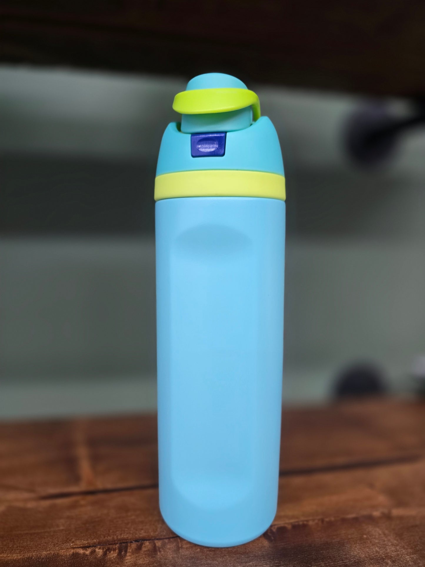 Everyday Flip-Top Water Bottle – 24 oz